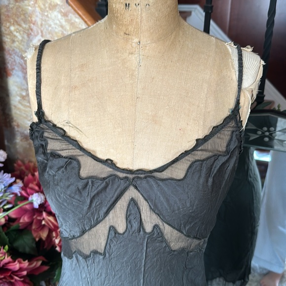Silk Mesh Slip - Picture 2 of 7